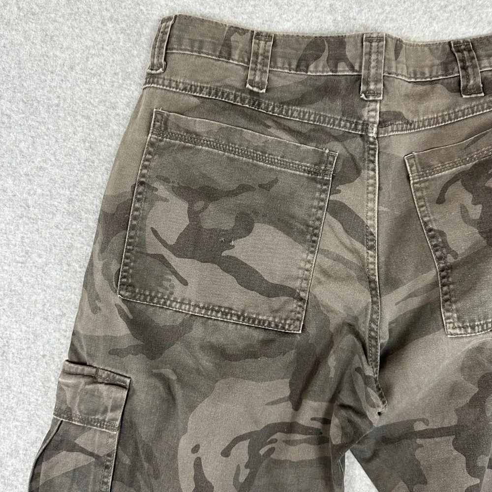 Wrangler Mens Camo Cargo Pants Straight Leg Distressed Camouflage Workwear Brown